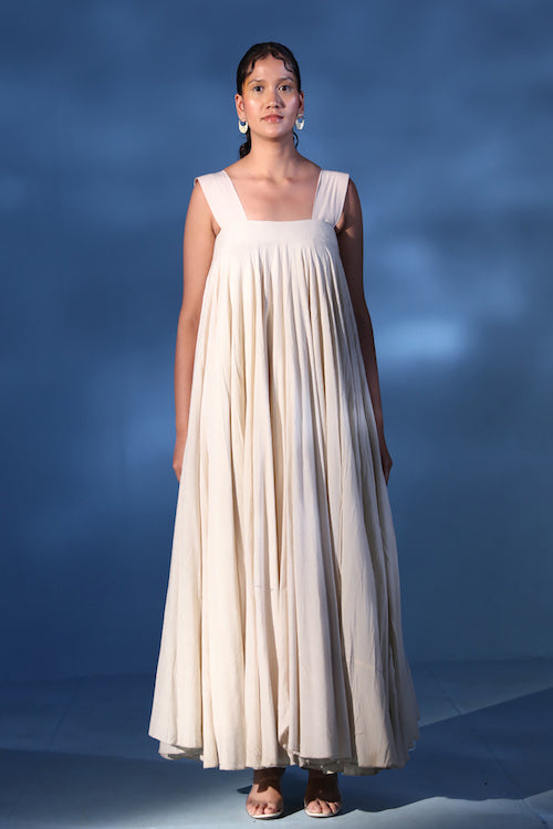 Chambray & Co.'S Evian Resham Thread Embroidery Silk Set