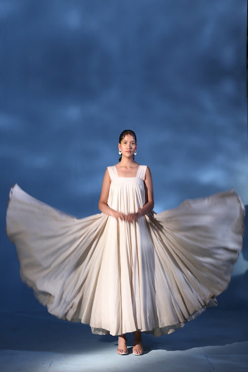 Chambray & Co.'S Evian Resham Thread Embroidery Silk Set