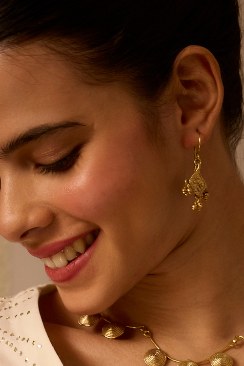 Miharu Ardra Handcrafted Beaded Drop Earrings For Women Online