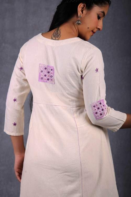 Urmul Desert Crafts- "Nayan Kurta" Angrakha Handloom Kurta