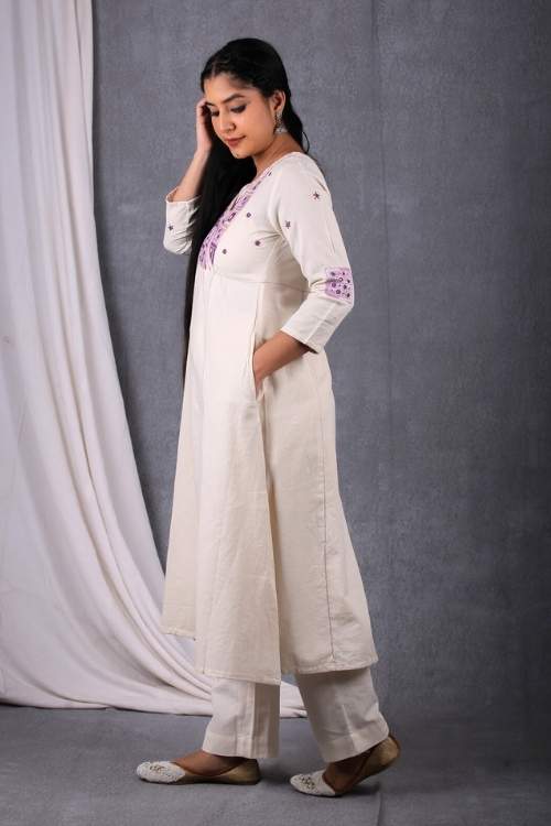 Urmul Desert Crafts- "Nayan Kurta" Angrakha Handloom Kurta