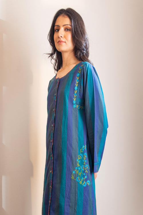 Rangsutra Haveli Crewel Blue Kimono Sleeve Kurta