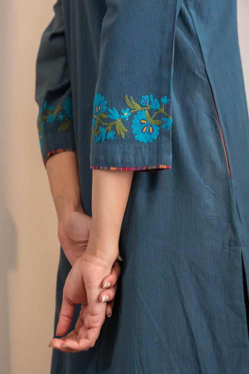 Rangsutra Haveli Crewel Blue Kurta