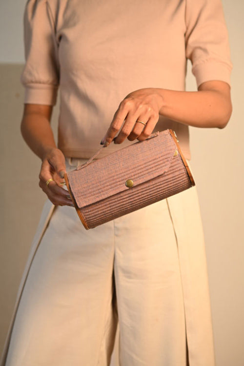 Lukka Chuppi Evening Pansy Round Clutch