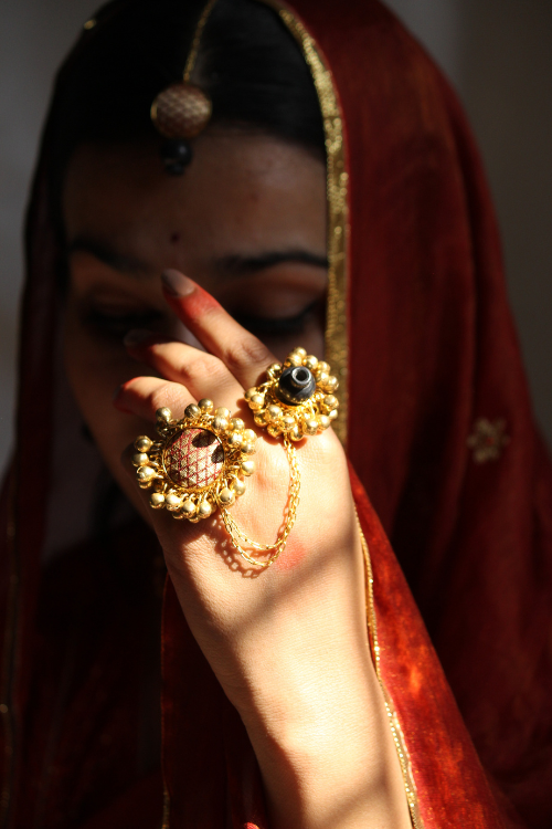 Kabbish'S Bharatnatyam Ghungroo Double Linked Ring,Black Pottery