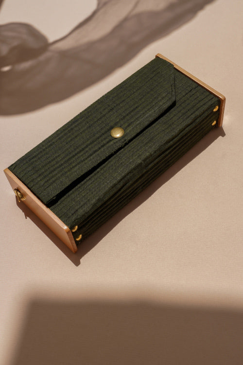 Lukka Chuppi Mini Clutch (Solid Olive)
