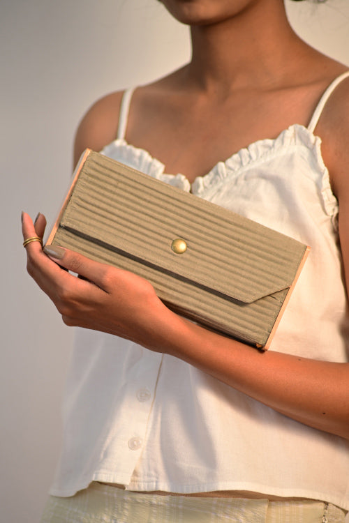 Lukka Chuppi Mini Clutch (Solid Khaki)