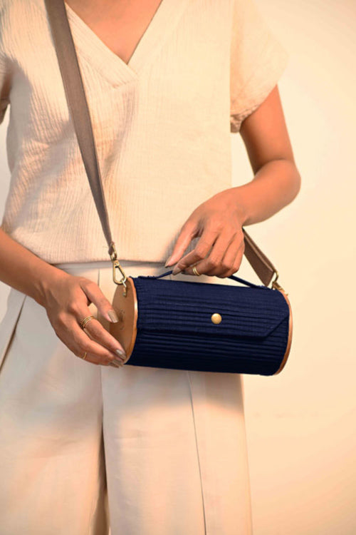 Lukka Chuppi Mystic Valley Round Clutch -Changeable Sleeve Set