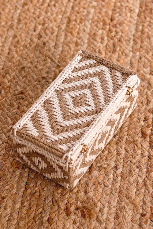 Sirohi Diamond White & Jute Box