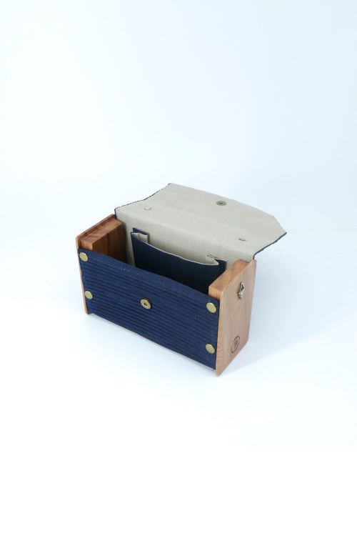 Lukka Chuppi New Moon Box Clutch