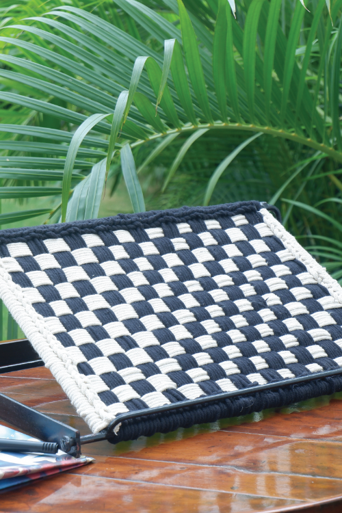 Sirohi Ibis Cotton Laptop Table