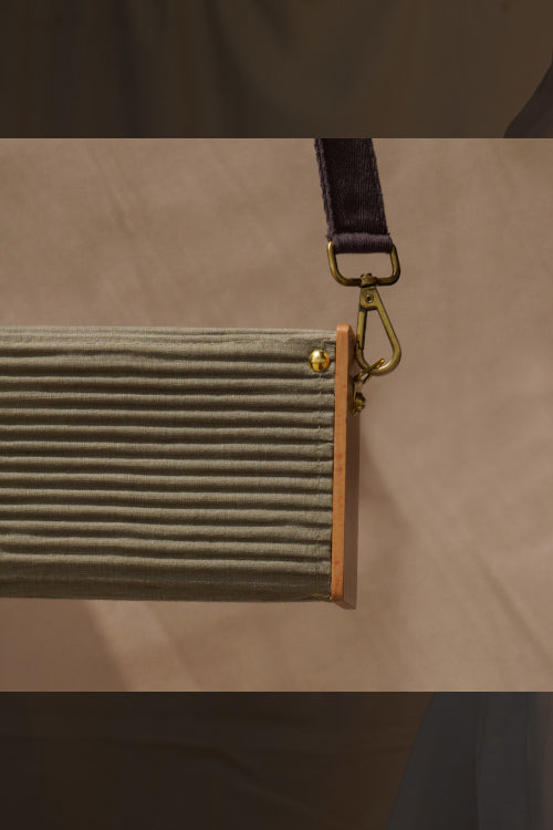 Lukka Chuppi Mini Clutch (Solid Khaki)