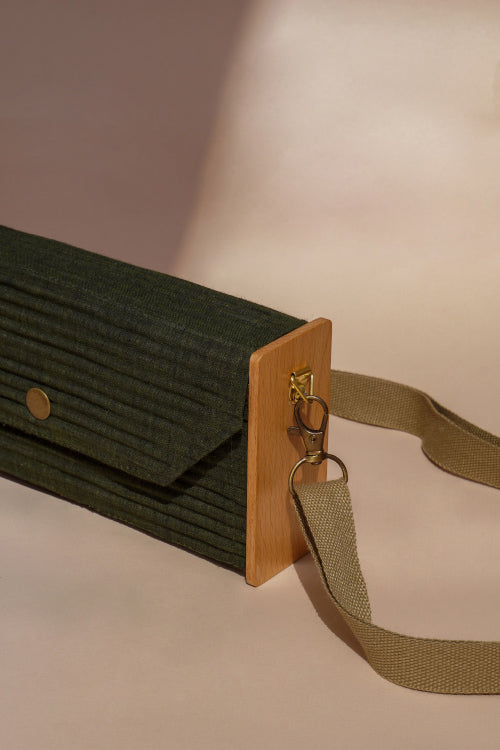 Lukka Chuppi Mini Clutch (Solid Olive)