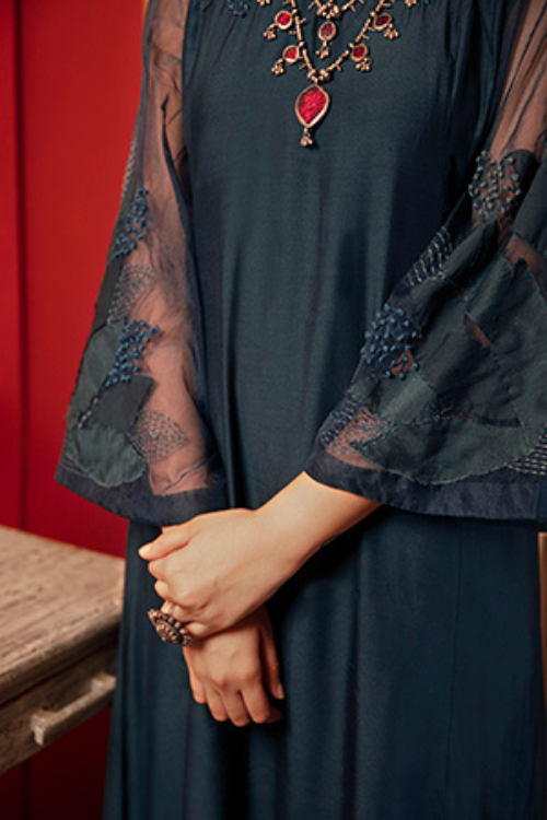 Chambray & Co. Roohani Kurta Set