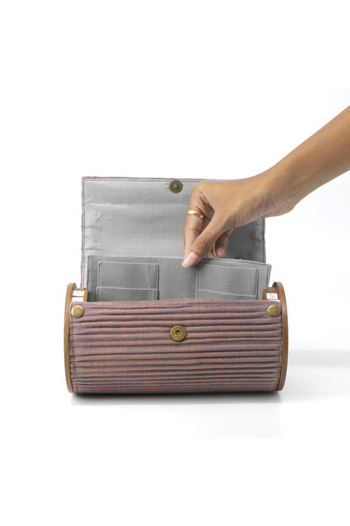 Lukka Chuppi Evening Pansy Round Clutch