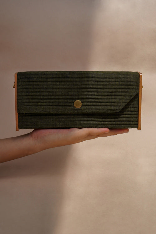 Lukka Chuppi Mini Clutch (Solid Olive)