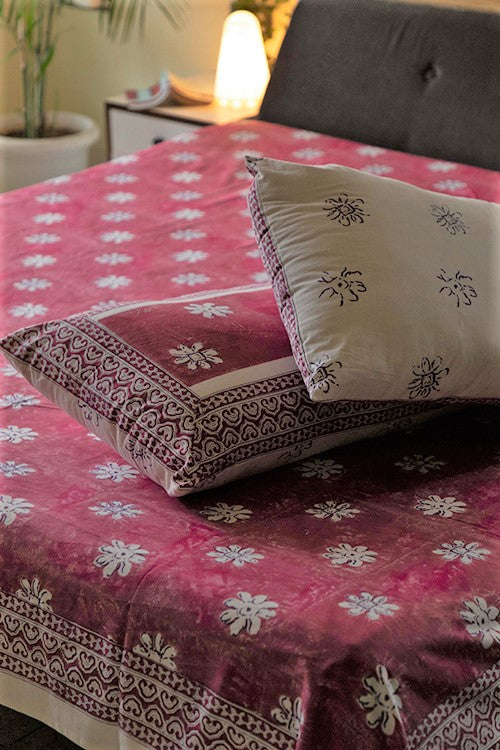 Sootisyahi 'Blooming Pink' Handblock Printed Cotton Bedsheet