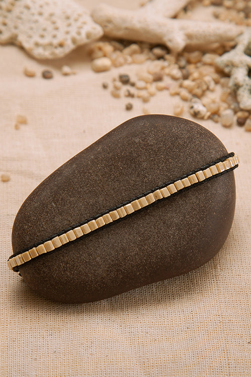 Dhaaga Single White Square Bracelet