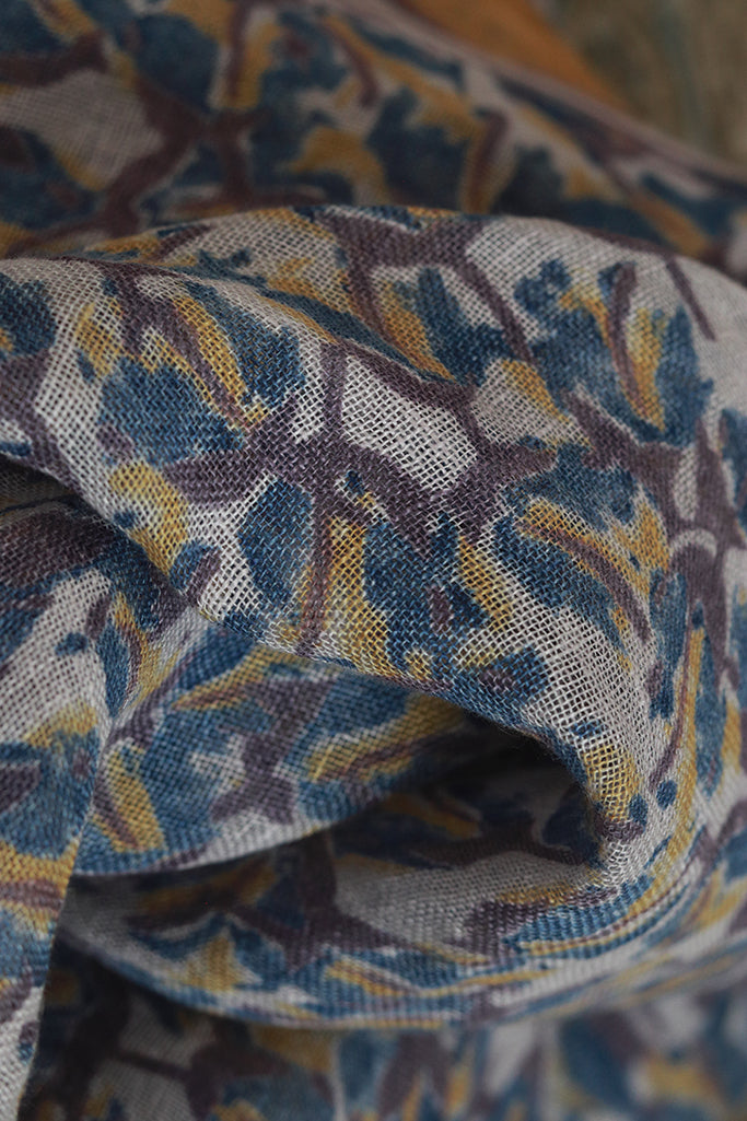 Creative Bee 'gul lalaa' Natural Dye Block Print Linen Stole