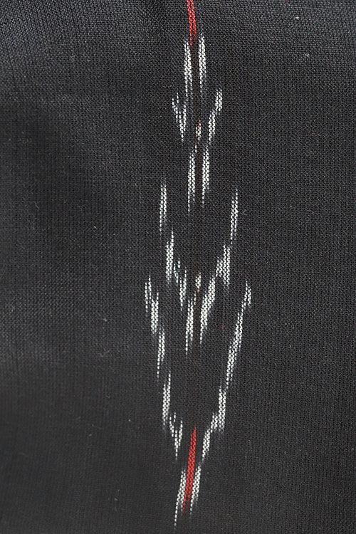 Creative Bee Ikat Cotton Fabric (0.5 Meter)