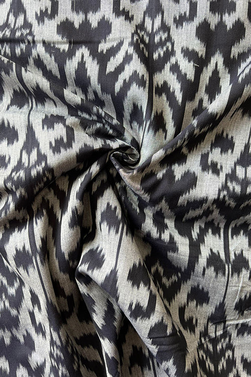 Creative Bee 'explore' Safe Dye Ikat Cotton Fabric (0.50 meter)