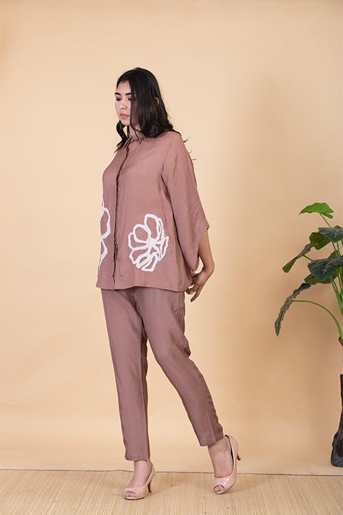 Chambray & Co.'S Faiza Applique Vegan Silk Coord Set