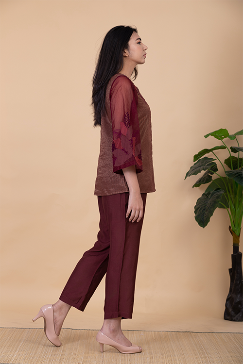 Chambray & Co.'S Daliah Applique Vegan Silk Coord Set
