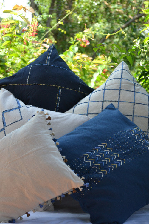 Porgai 'Living Coral B' Hand Embriodered Cotton Cushion Cover Blue