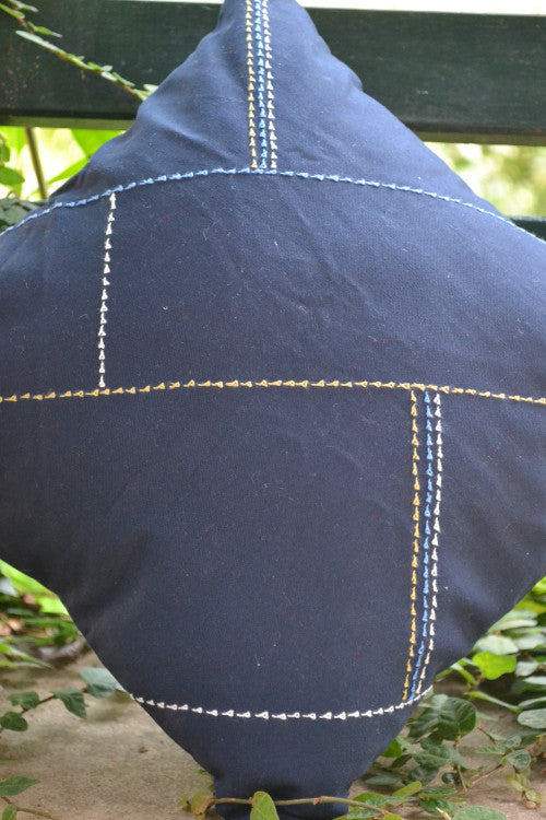 Porgai 'Living Coral B' Hand Embriodered Cotton Cushion Cover Blue