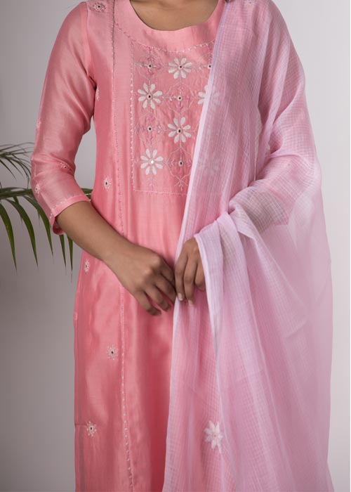 Urmul 'Carnation'Hand Embroidered carnation chanderi kurta . 2pc set (kurta and dupatta)