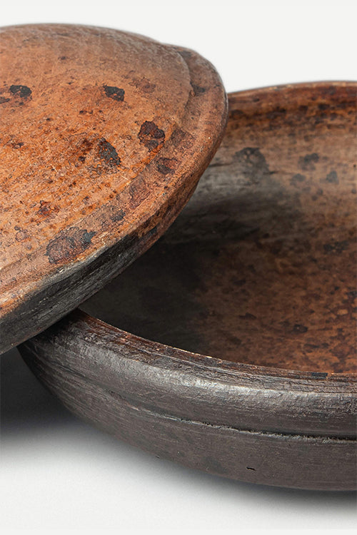 Ikai Asai Black Clay Shallow Pan