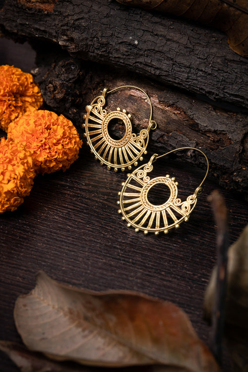 Miharu Dokra Geometric Handcrafted Brass Bali Earrings Online