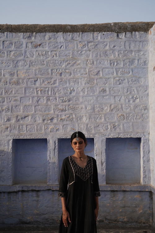 Urmul 'Barkhar' Handloom Kurti set (Kurti,Pant)