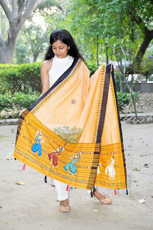 Diorama Designs Pattachitra Handpainted Cotton Handloom Ikkat Dupatta