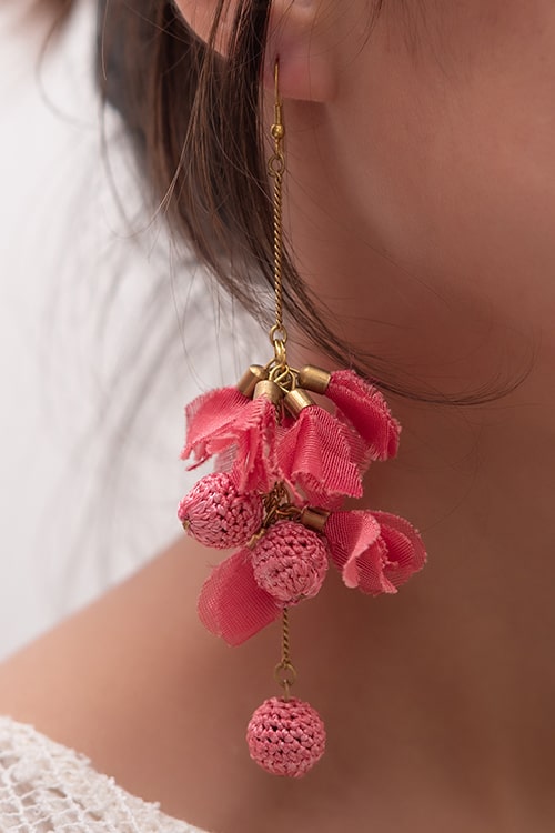 Samoolam Swing Earrings ~ Pink Drops