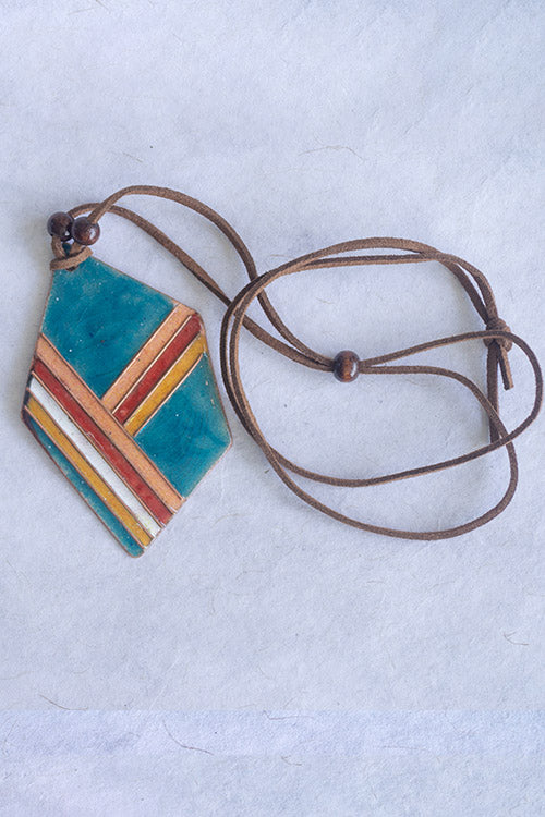 EkiBeki Retro Style copper enamel pendent with faux leather string and wooden beads-8