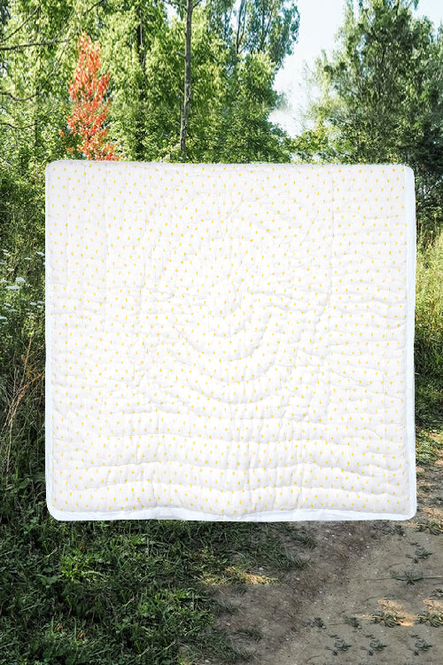 Earthen Nest Little Yellow Stars Kids Quilts