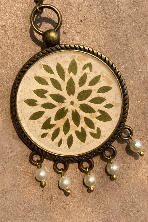 FroggMag Handcut 32mm Bali With Pearl Beads-Av Sanjhi Multiple Petals