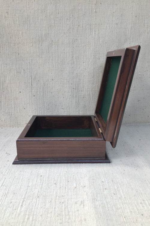 Ram Gopal Blue Pottery Handcrafted 'Jewellery Box ' Yellow Green