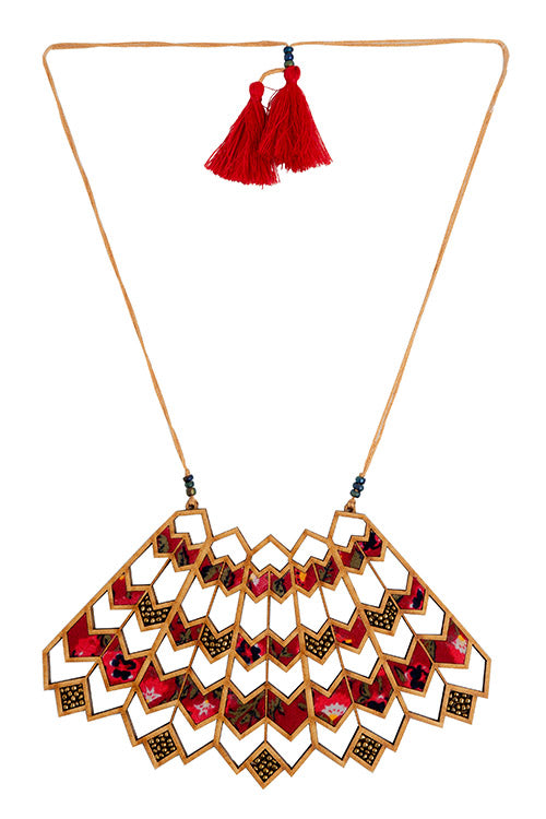 Whe Red Wave Pattern Necklace