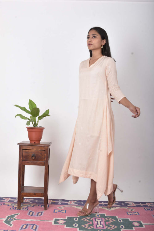 Urmul "Chandani" hand embroidered Chanderi kurta.