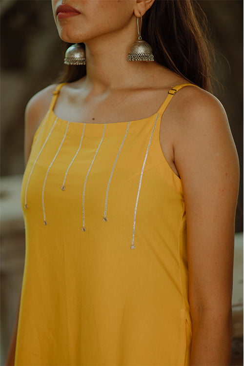 Okhai 'Sunset' Gota Patti Kurta Pant Dupatta Set