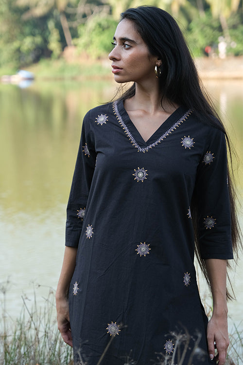 Okhai 'Songful' Pure Cotton Hand Embroidered Mirror Work Kurta