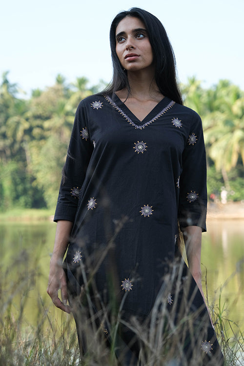 Okhai 'Songful' Pure Cotton Hand Embroidered Mirror Work Kurta