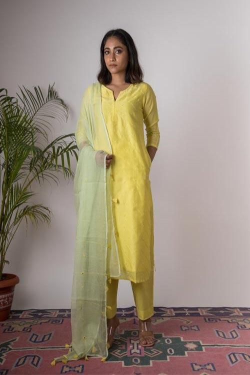 Urmul Lily Green Hand Embroidered Chanderi Kurta For Women Online