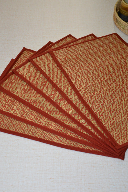 Dharini Madurkathi Diamond Placemats (Maroon)