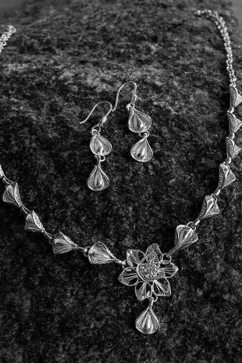 Buy Silver Linings Petals Handmade Silver Filigree Necklace Set