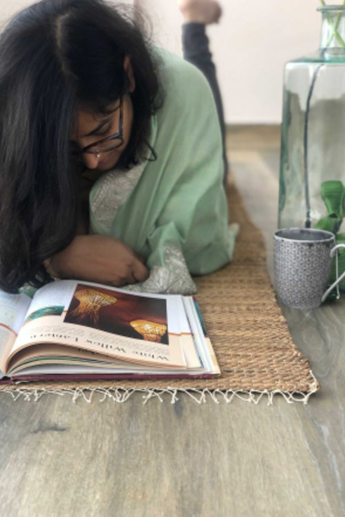 Pine Cone Handwoven Water Hyacinth Yoga Mat/ Bedside Rug