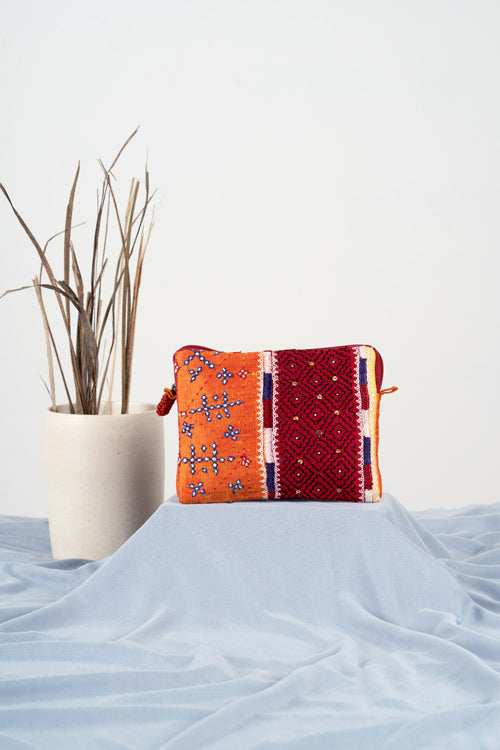 Kambiro Kuditebha Clutch23
