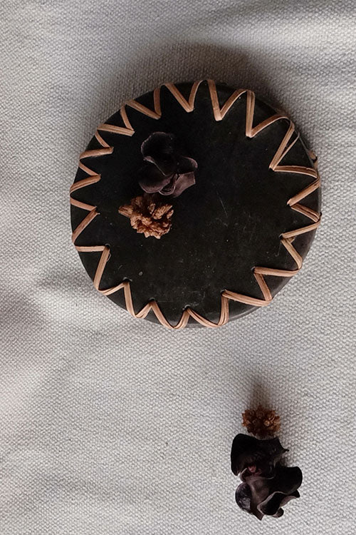 Terracotta by Sachii Longpi Black Pottery Coaster Round